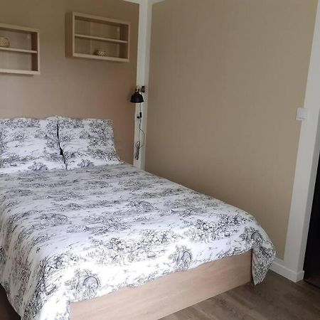 La Grelauderie 4 Daire Saintes Dış mekan fotoğraf
